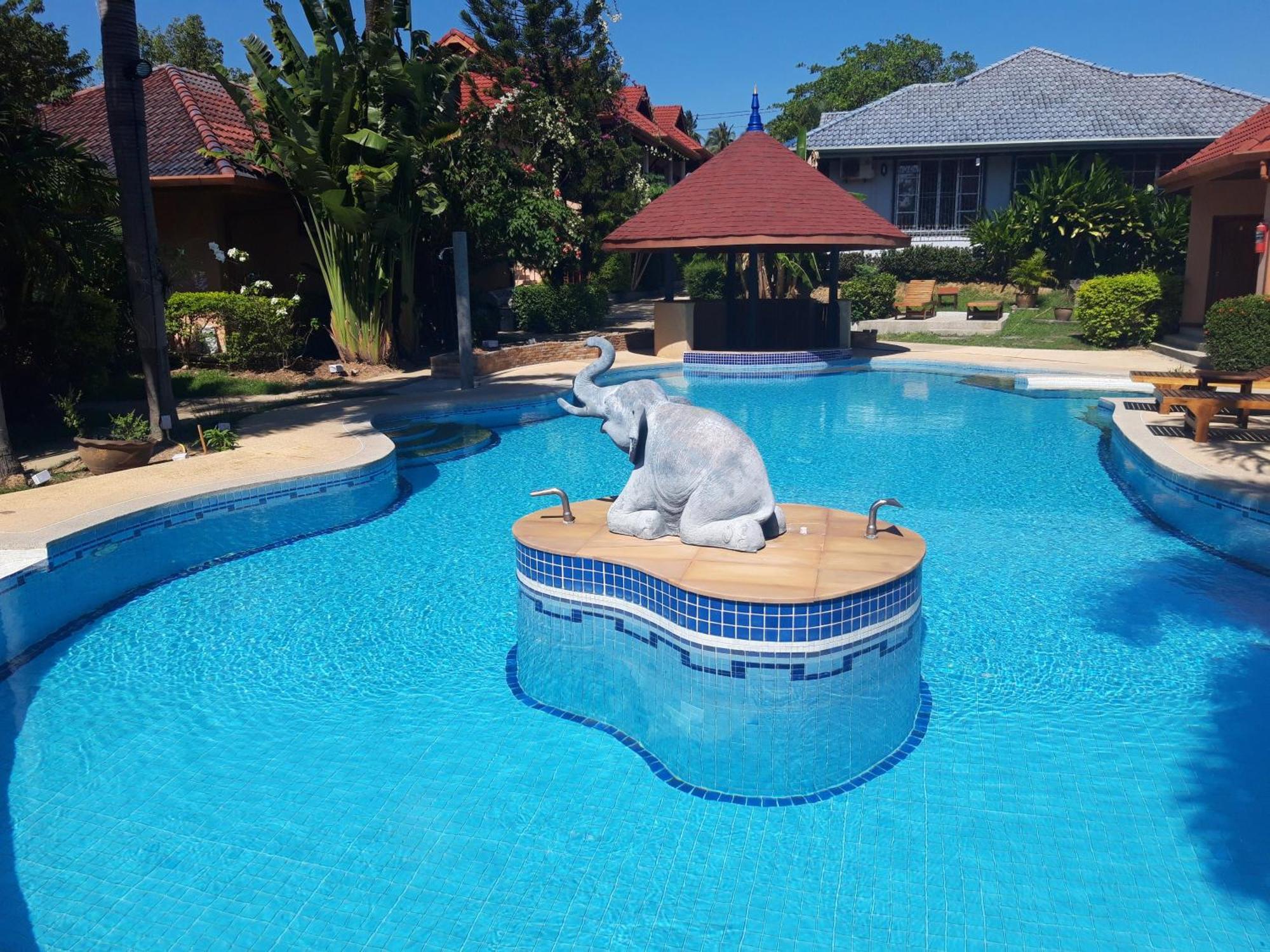 The Pace Phuket Boutique Resort Rawai Buitenkant foto